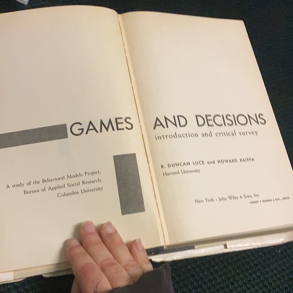 “Games and Decisions” Hardback book vintage - Picture 13 of 16